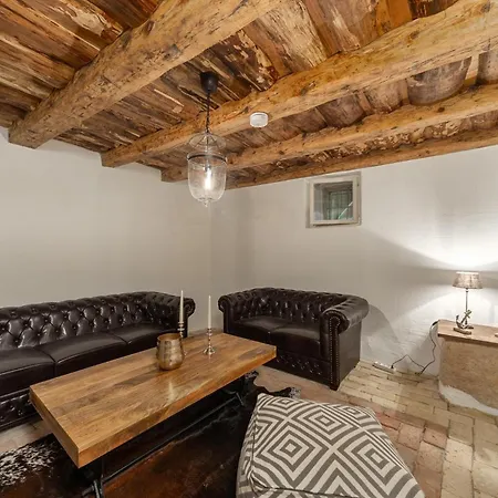 Holiday home Mirys Hideaway